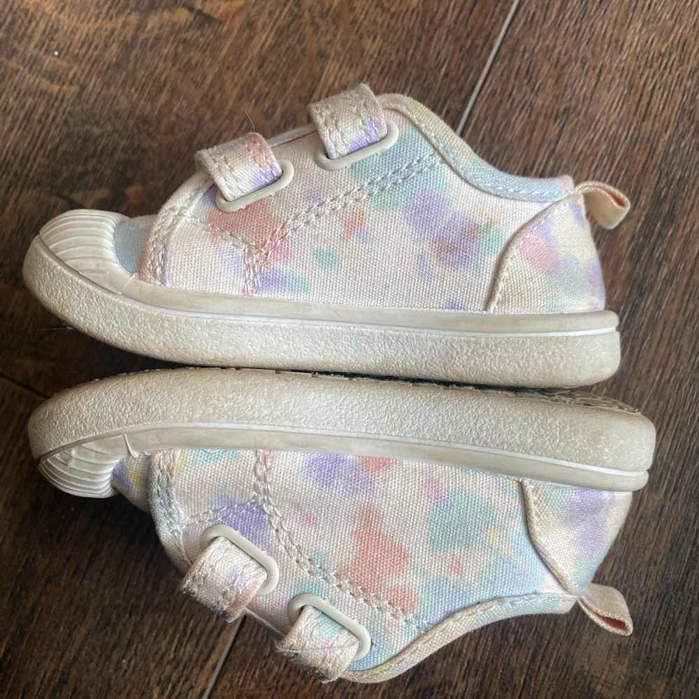 Cute tie dye sneaks!